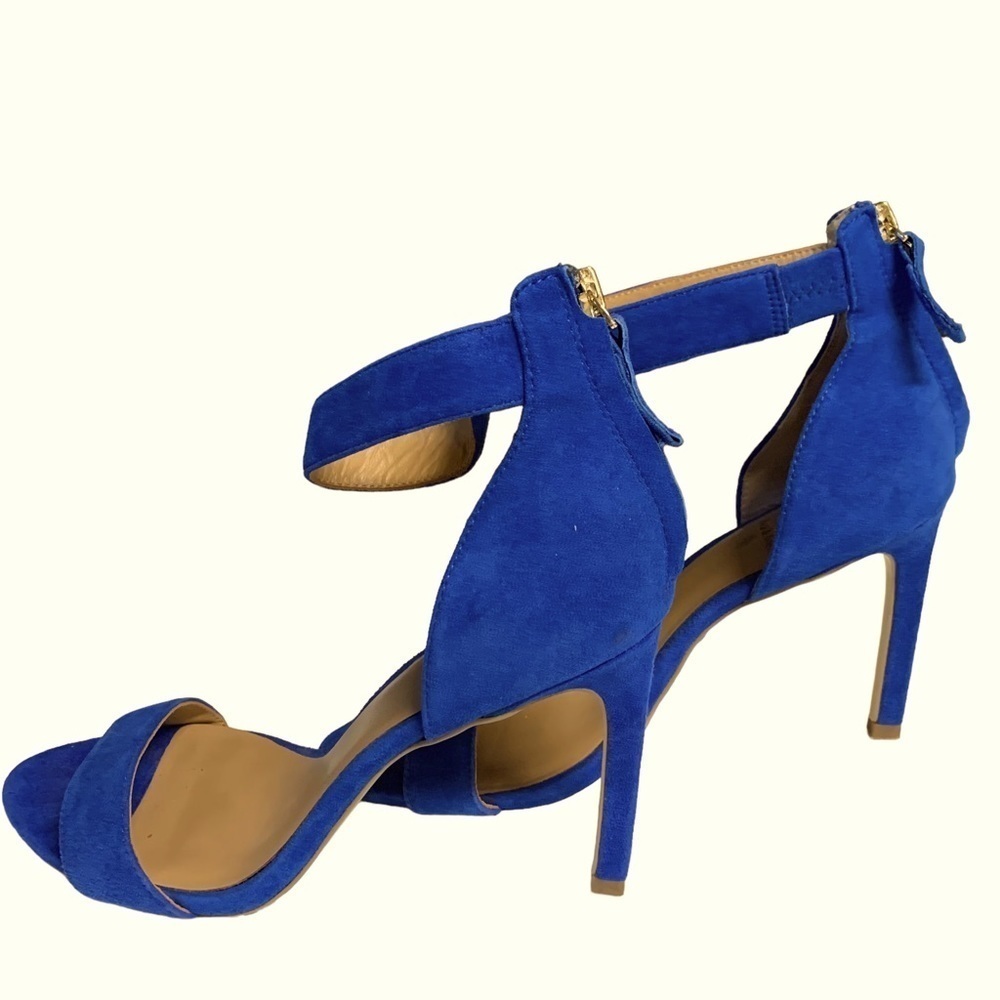 AVA & AIDEN SUEDE HEELS